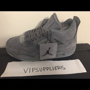 Size 10 Jordan 4 Kaws